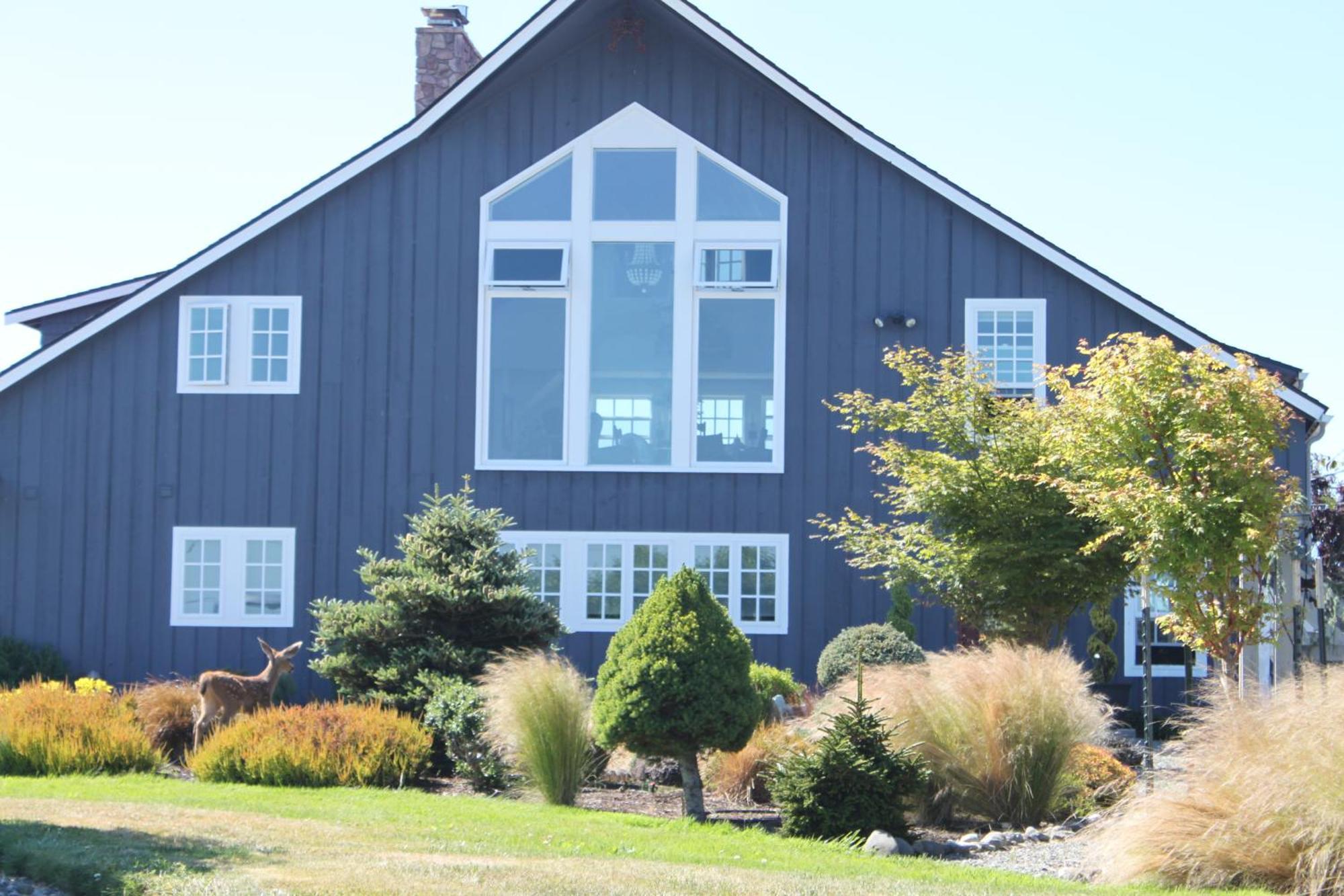 Dungeness Barn House Bed And Breakfast At Two Crows Farm Sequim Zewnętrze zdjęcie